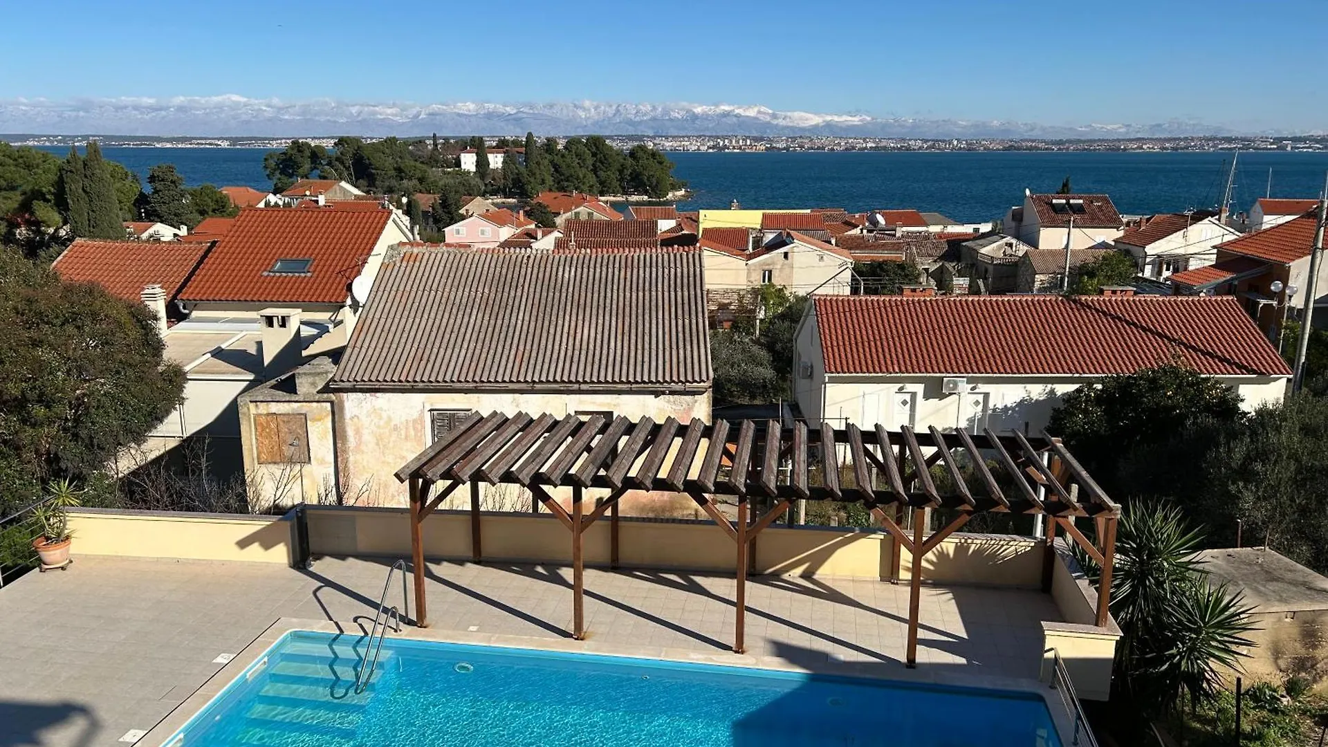 Pension Rusev Preko 3*,  Croazia